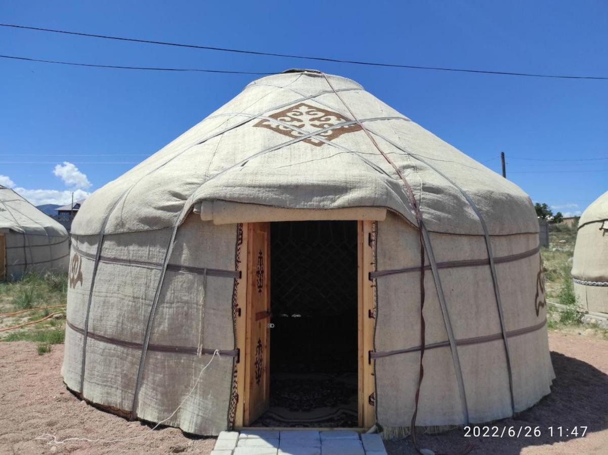 Guest House And Yurt Camp "Ailuu" Tong Zewnętrze zdjęcie