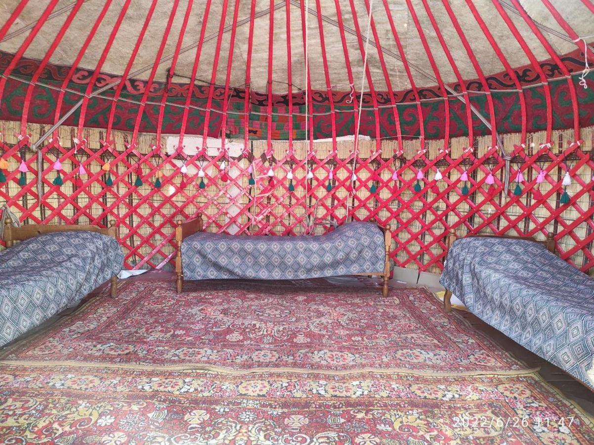 Guest House And Yurt Camp "Ailuu" Tong Zewnętrze zdjęcie