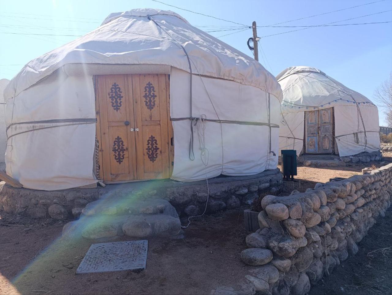 Guest House And Yurt Camp "Ailuu" Tong Zewnętrze zdjęcie